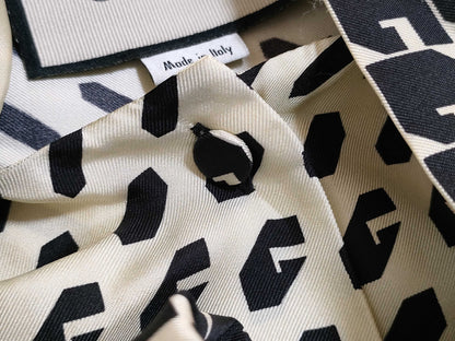 GUCCI GG pattern Gucci bow tie blouse silk top