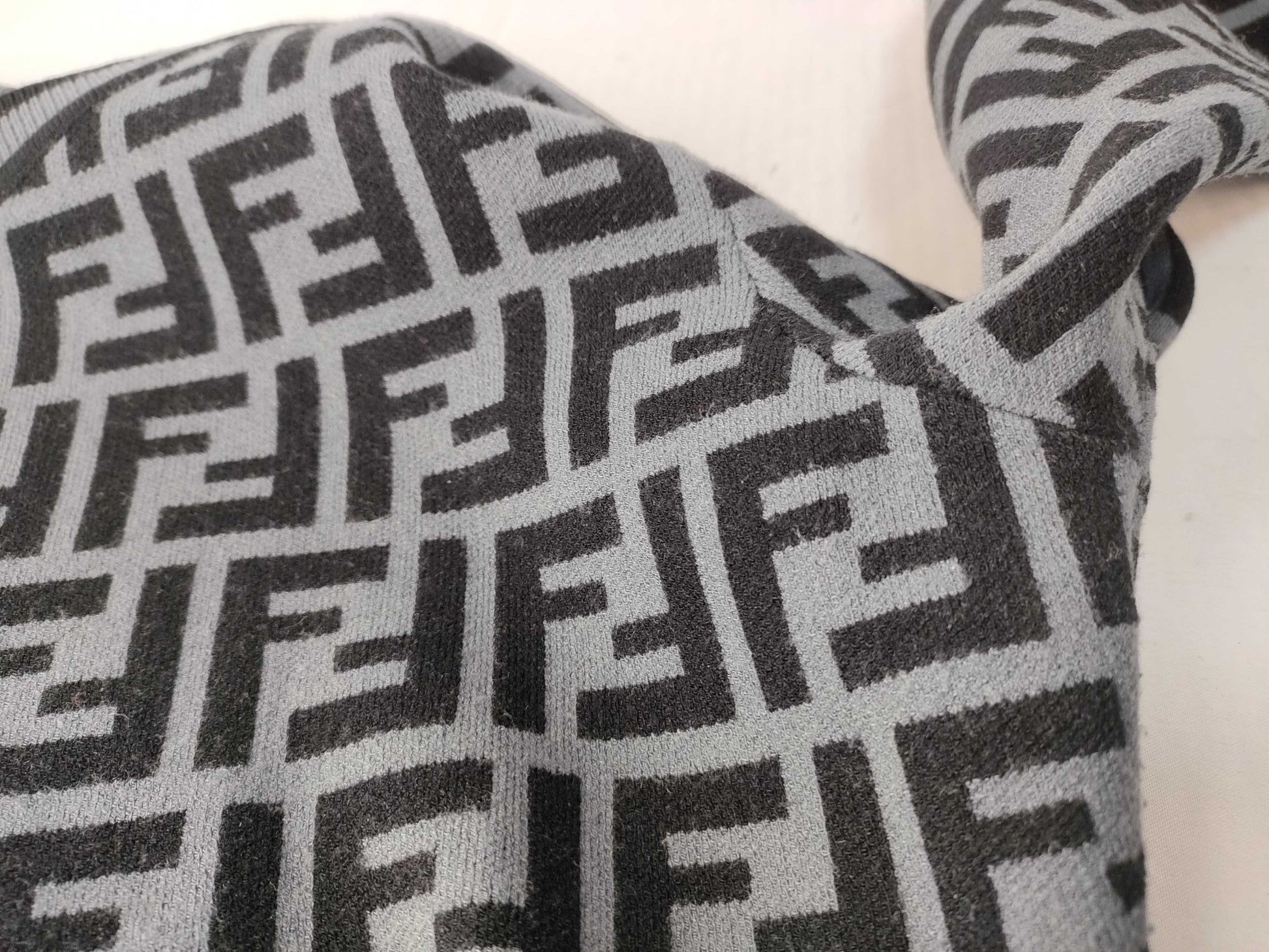 FENDI FENDI Zucca Current Tag Knit Tops