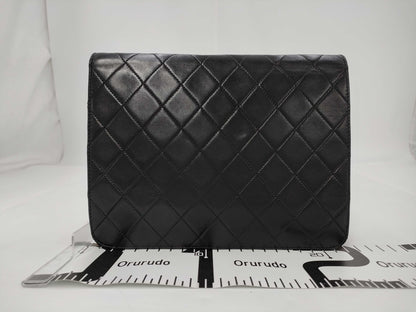 CHANEL Shoulder Bags