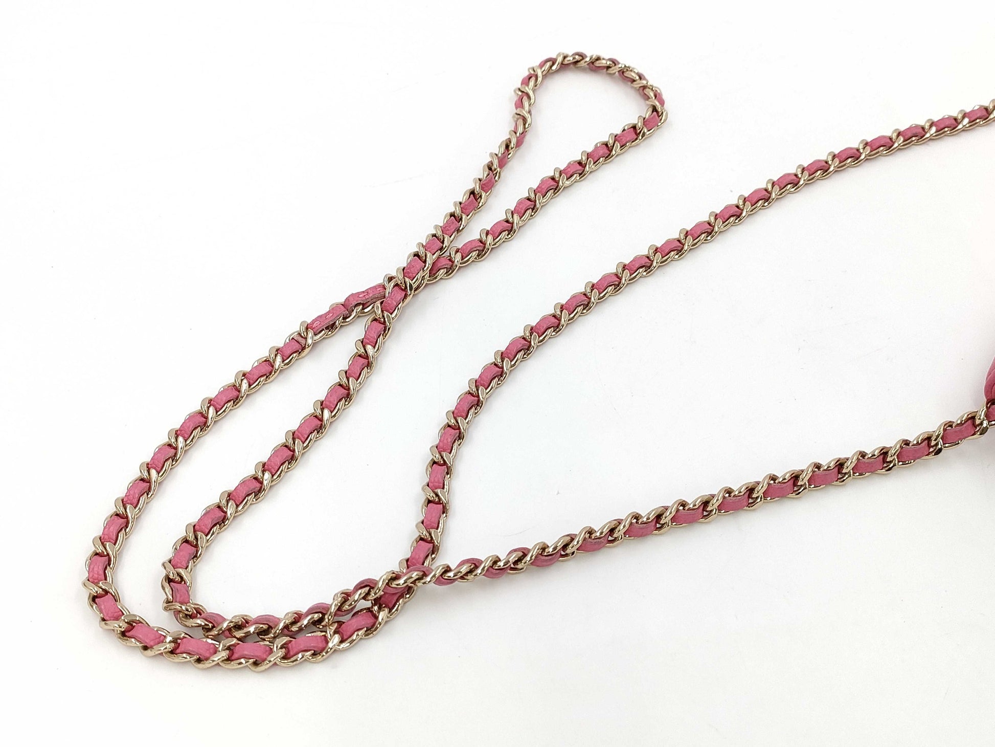 CHANEL Caviar Skin Chain Wallet Shoulder Bag