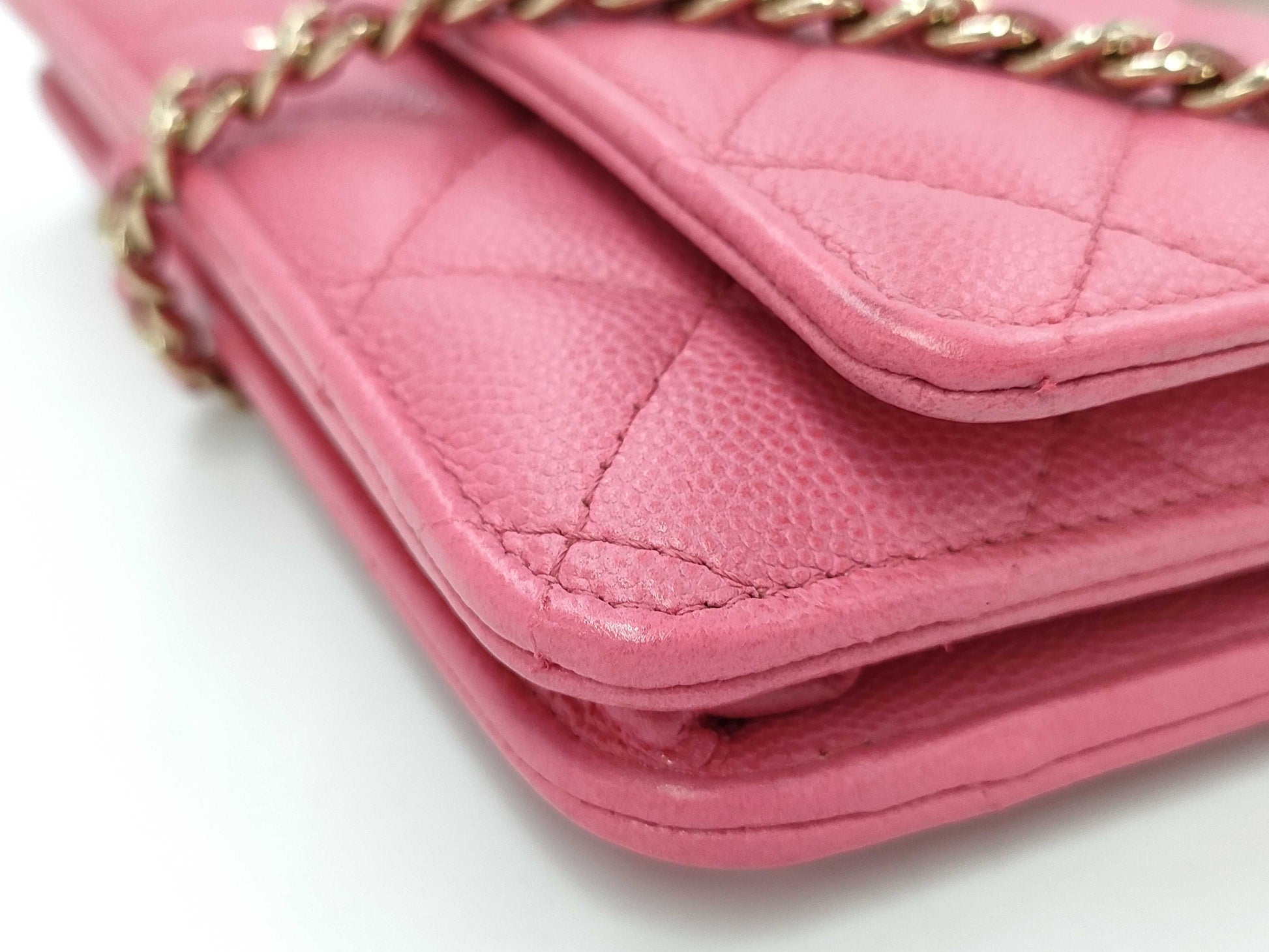 CHANEL Caviar Skin Chain Wallet Shoulder Bag