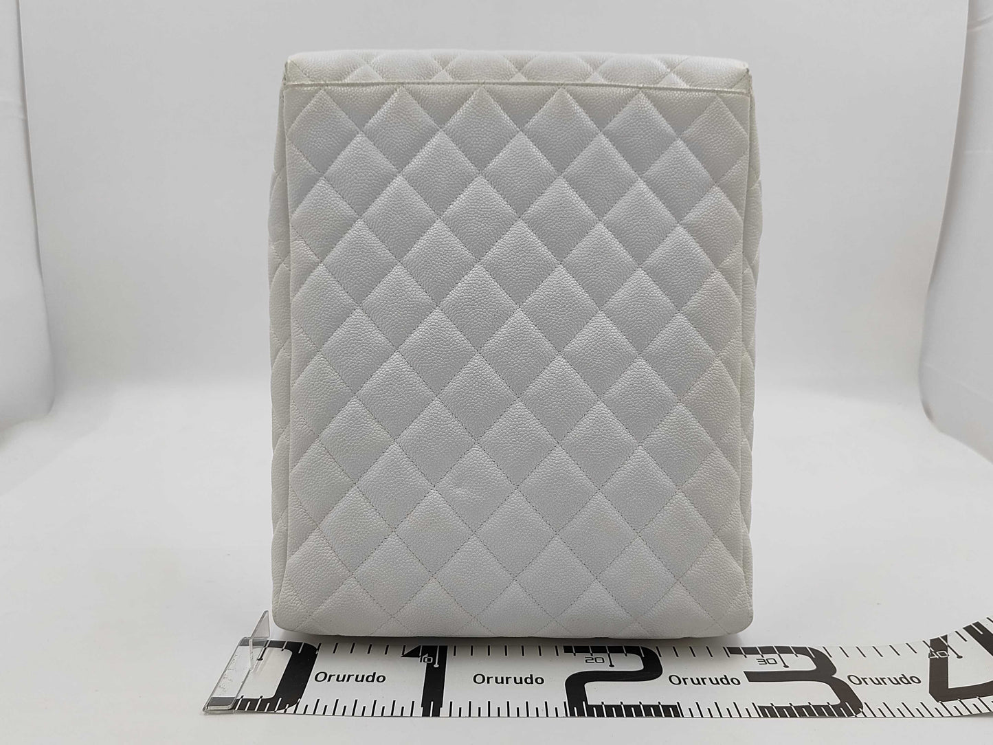 CHANEL Caviar Skin White Shoulder Bag