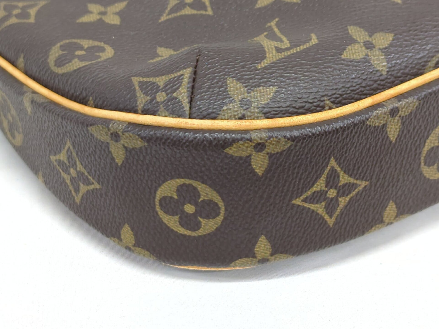 LOUIS VUITTON M56390 Monogram Odeon PM Shoulder Bag