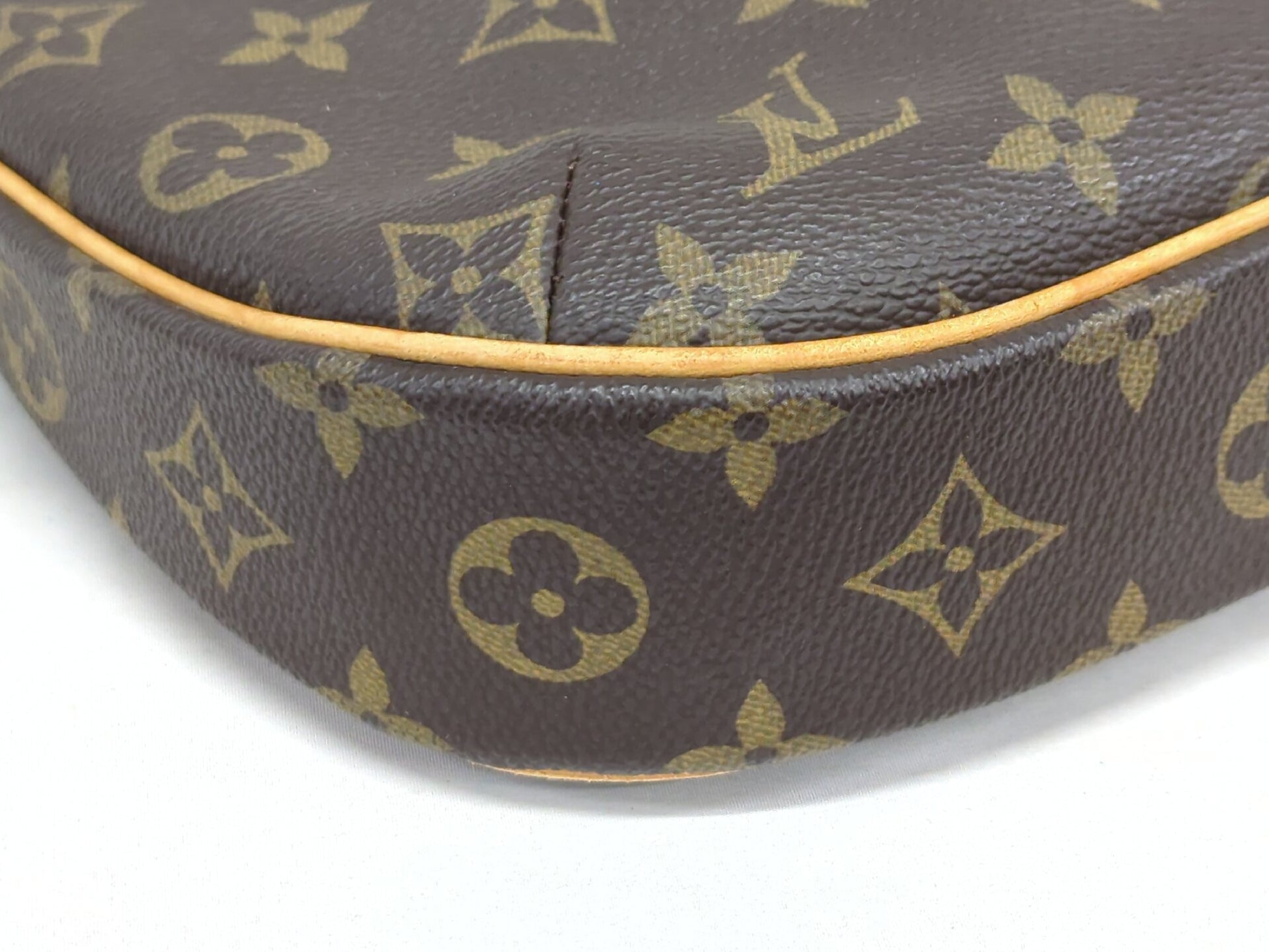 LOUIS VUITTON M56390 Monogram Odeon PM Shoulder Bag