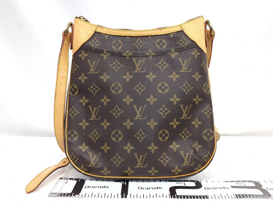 LOUIS VUITTON M56390 Monogram Odeon PM Shoulder Bag