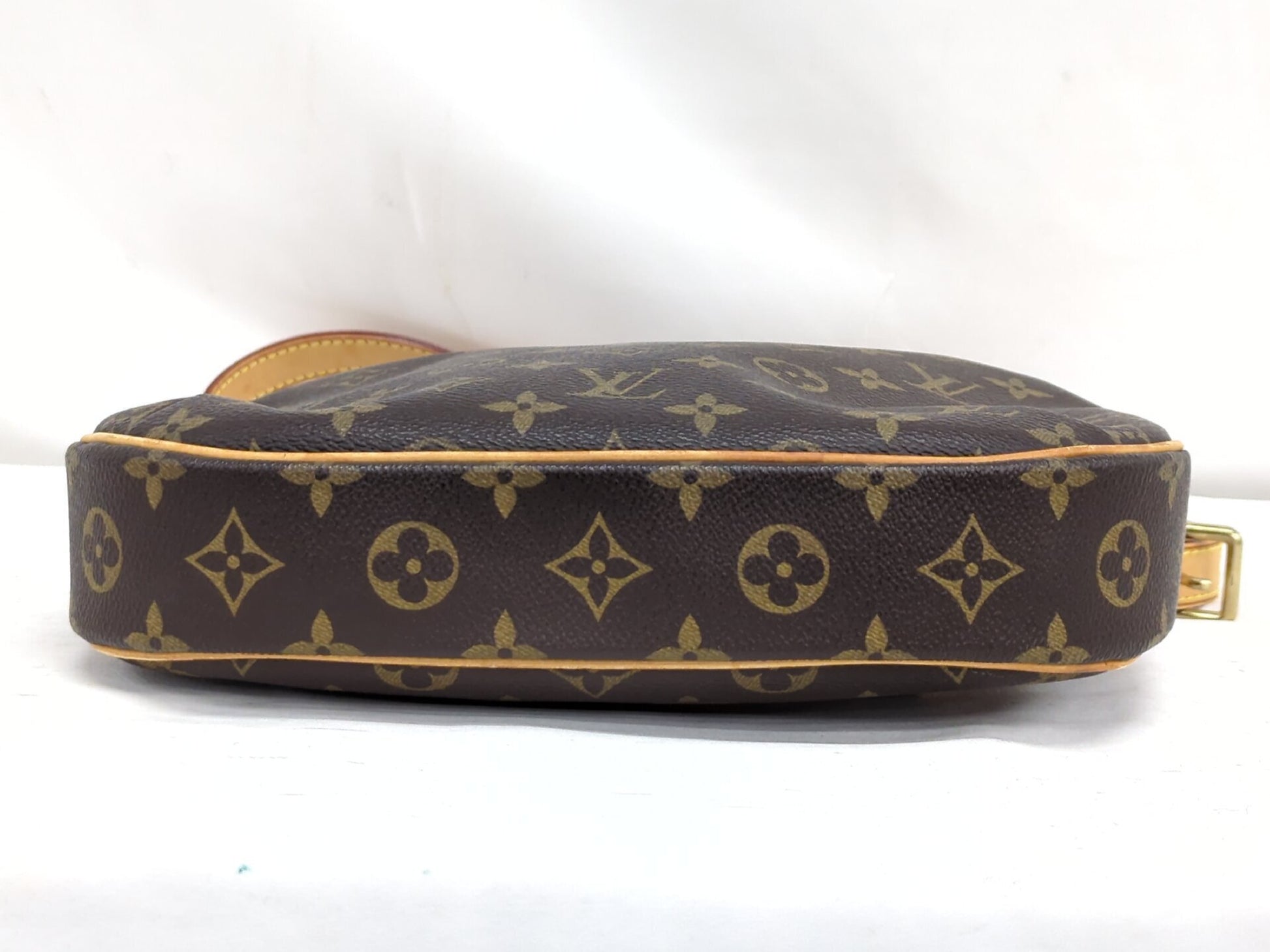 LOUIS VUITTON M56390 Monogram Odeon PM Shoulder Bag
