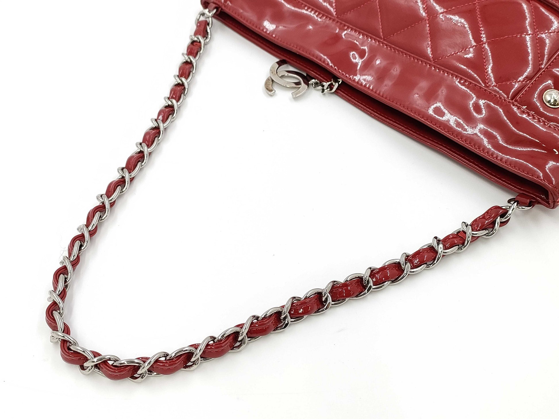 CHANEL CHANEL Enamel Chain Shoulder Bag Red Shoulder Bag