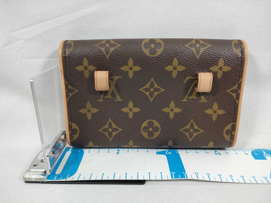 LOUIS VUITTON Monogram Louis Vuitton Monogram Pochette Florentine Waist Bag