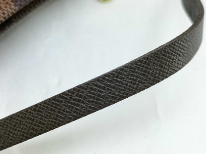 LOUIS VUITTON Damier Louis Vuitton Damier Truth Makeup Pouch Handbag