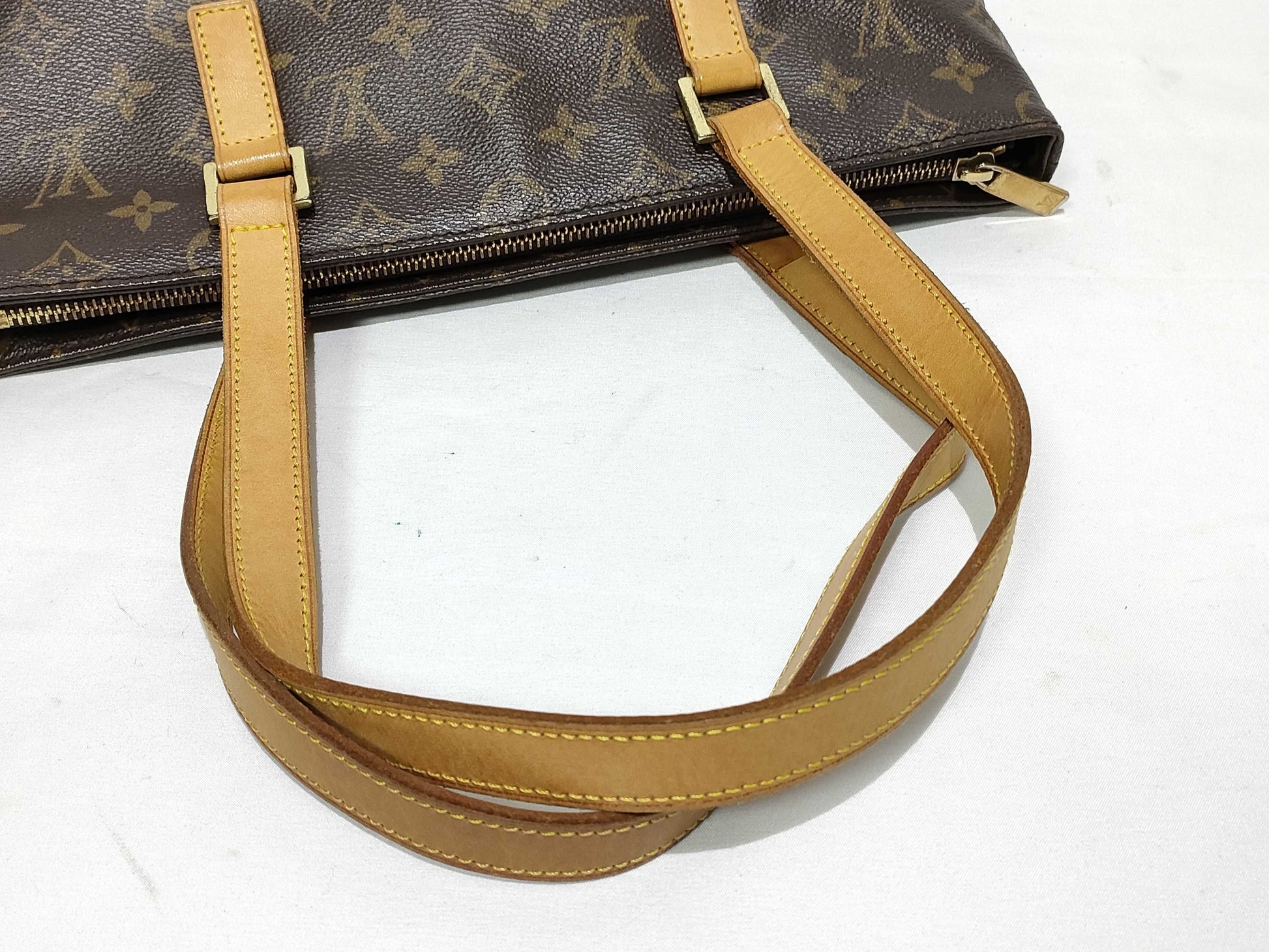 LOUIS VUITTON Monogram Louis Vuitton Hippopiano Handbag