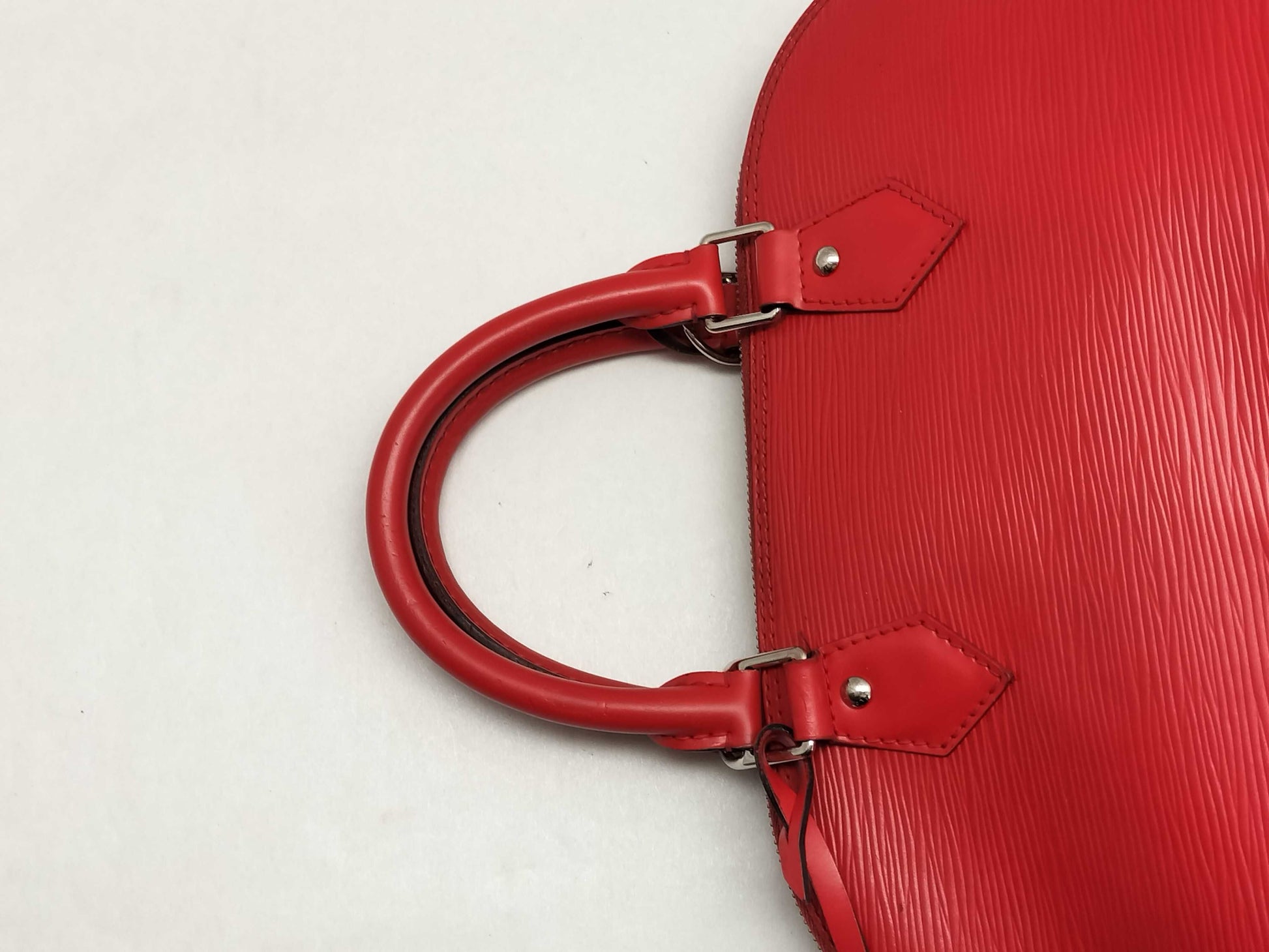 LOUIS VUITTON Epi Louis Vuitton Epi Alma GM Shoulder Bag Handbag