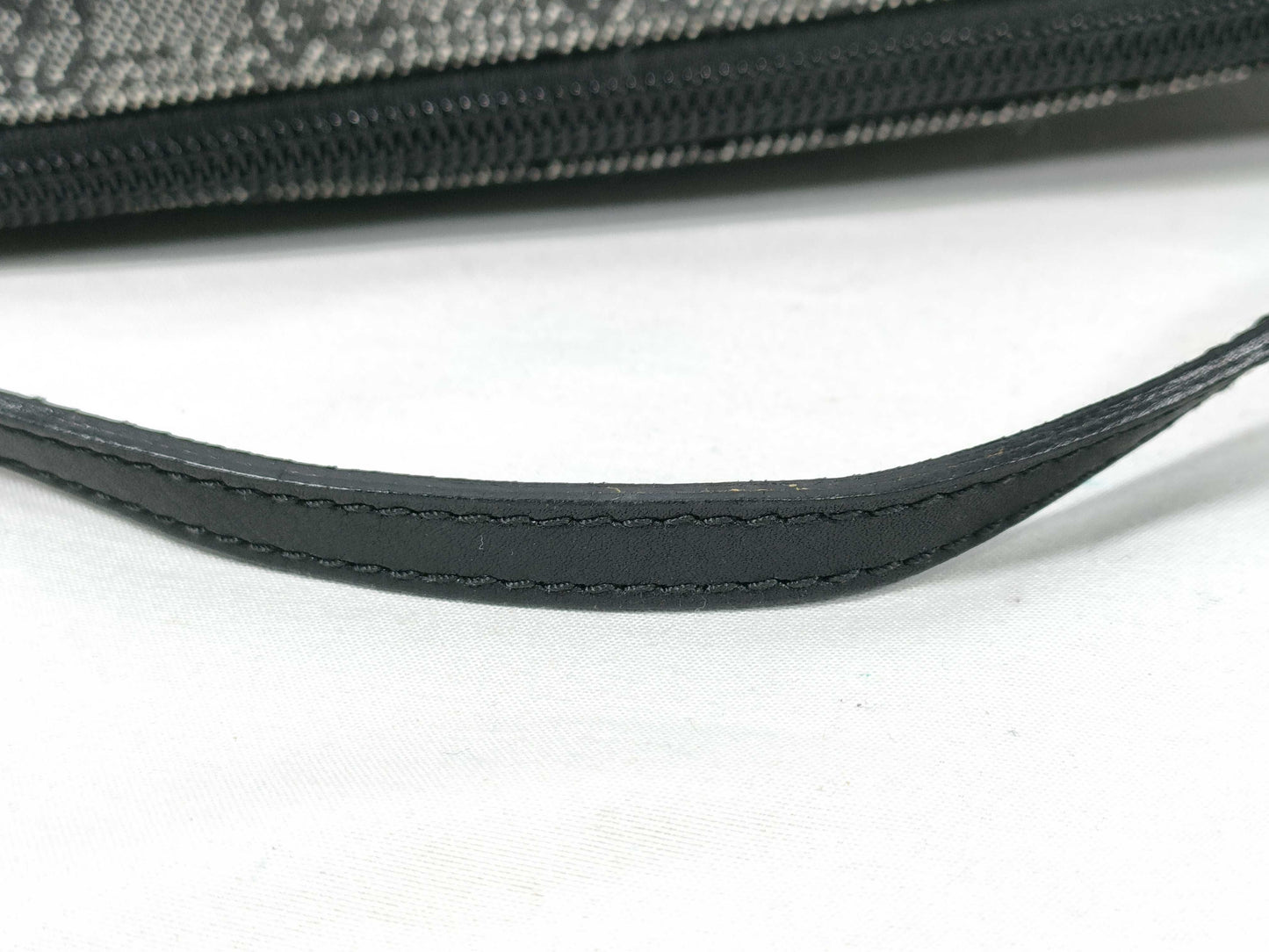 GUCCI GG Canvas Gucci Accessory Pouch Handbag Pouch