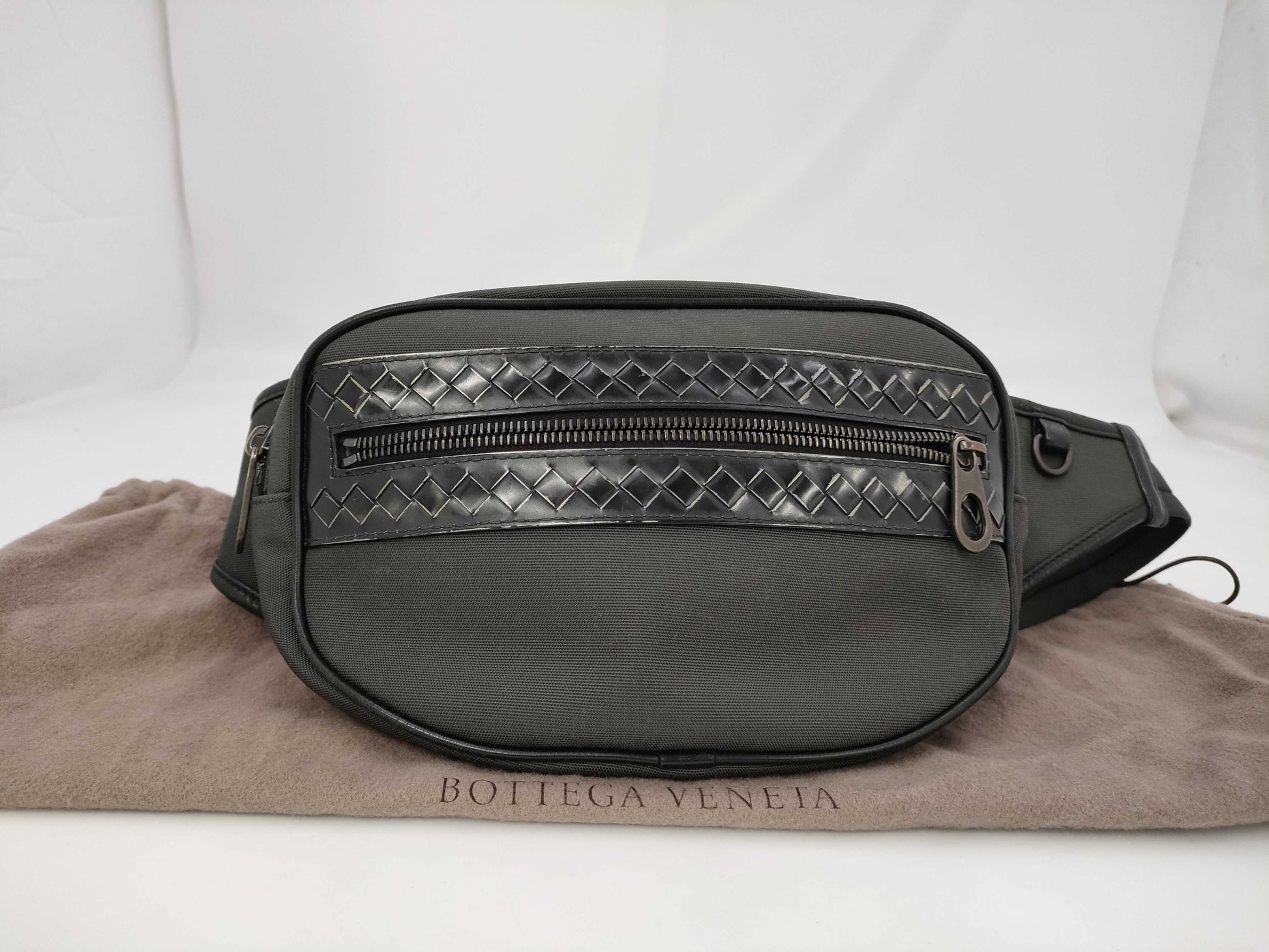 BOTTEGA VENETA Intrecciato Shoulder Bag