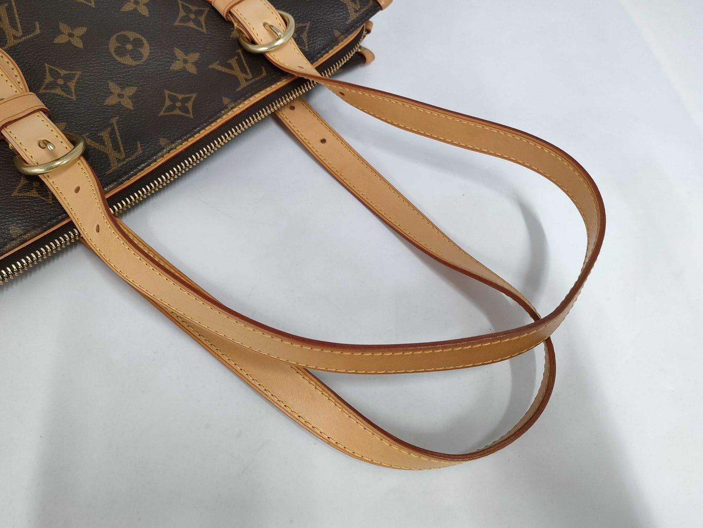 LOUIS VUITTON Louis Vuitton Monogram Popincourt au Bag