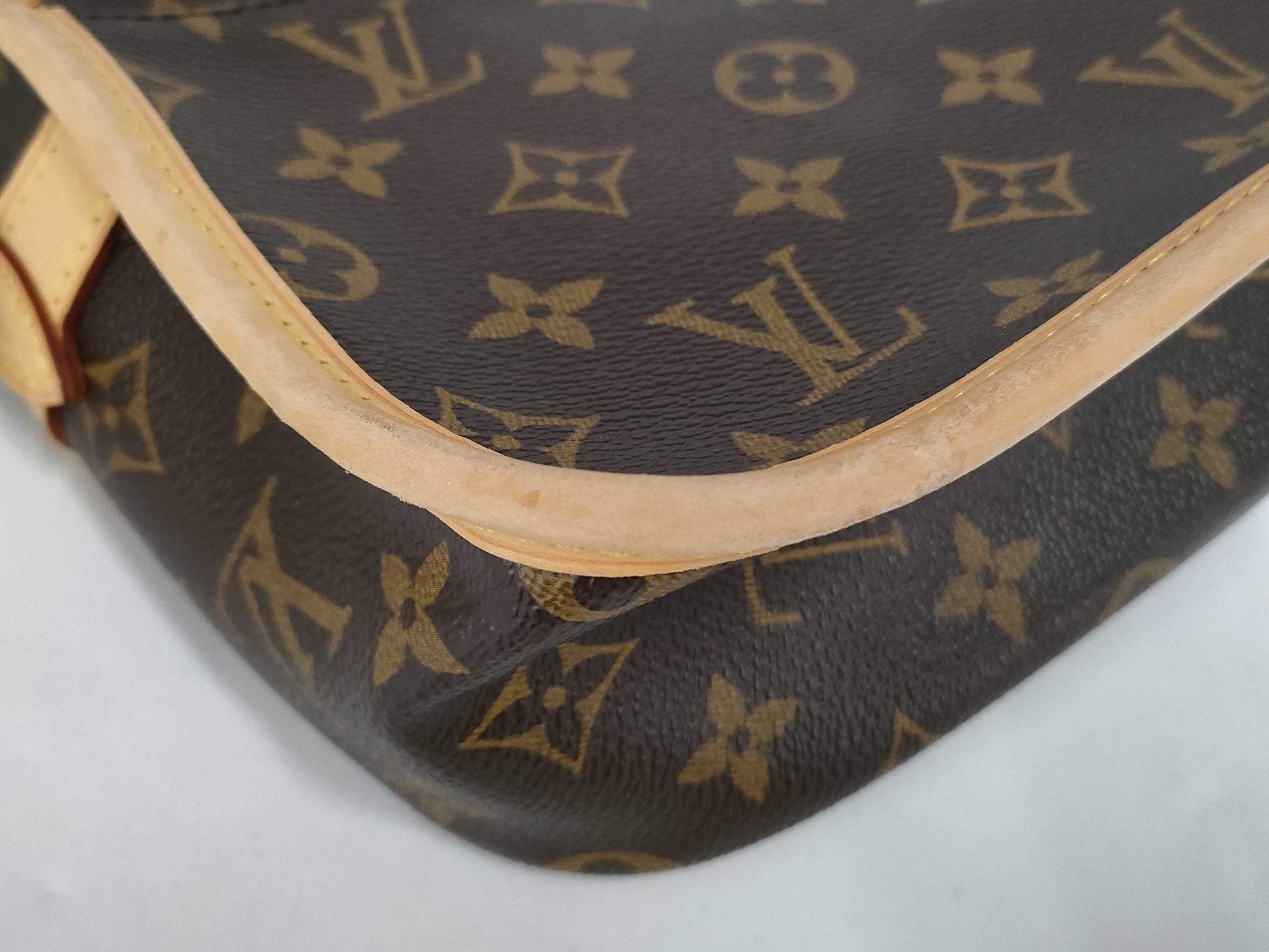 LOUIS VUITTON Monogram Sologne Shoulder Bag