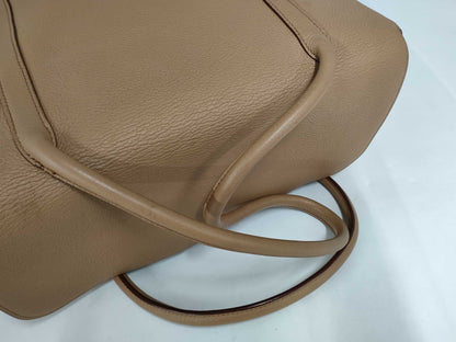 HERMES Initial Triyon Clemence Tabakcamel SS Bag