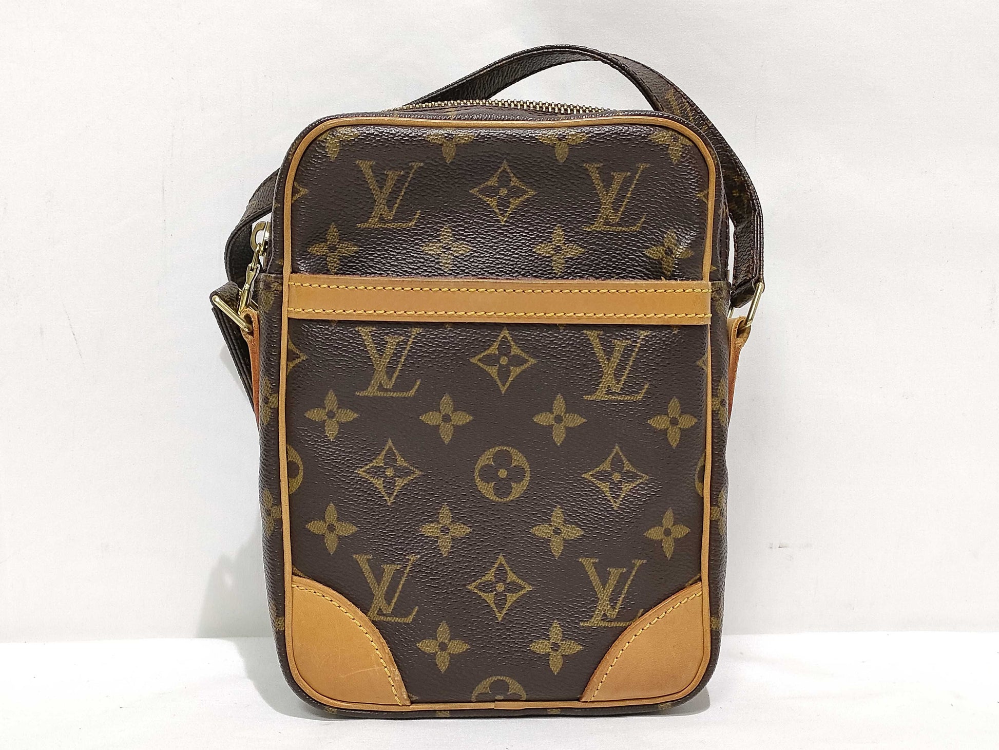 LOUIS VUITTON Monogram Monogram Danube M45266 SL0021 Shoulder Bag