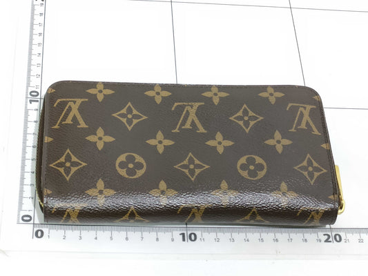 LOUIS VUITTON Monogram Monogram Zippy M41895 CA1139 Fuchsia Wallet
