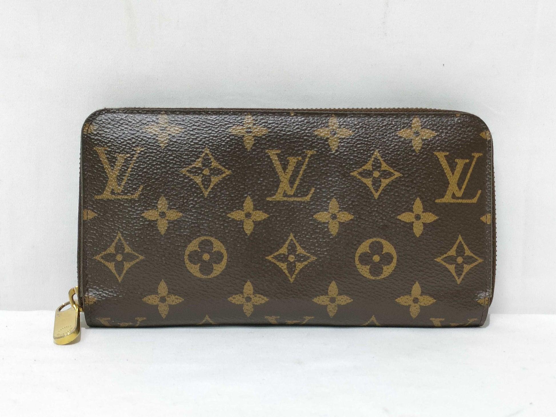 LOUIS VUITTON Monogram Monogram Zippy M41895 CA1139 Fuchsia Wallet
