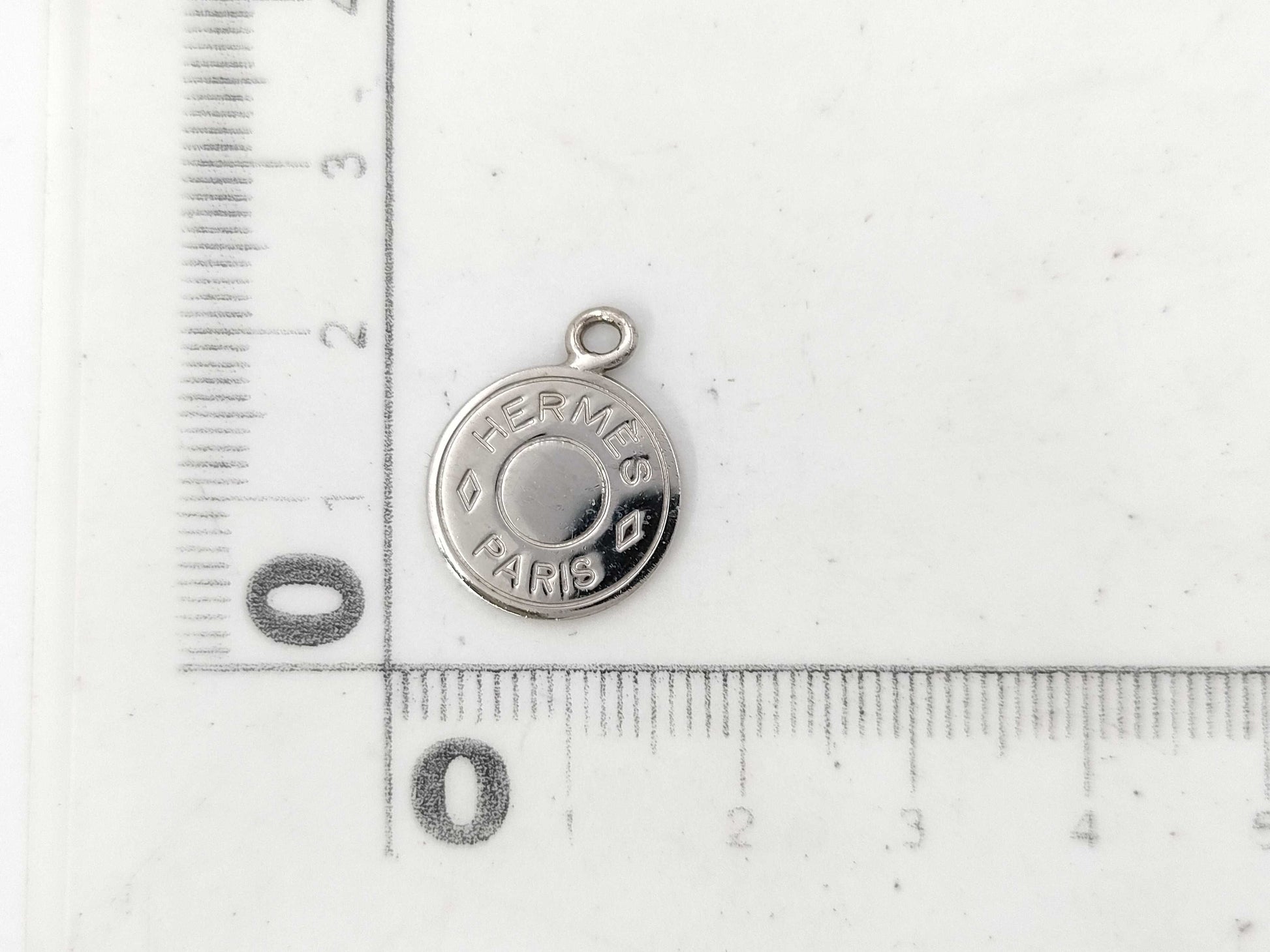 HERMES Brand Pendant Top