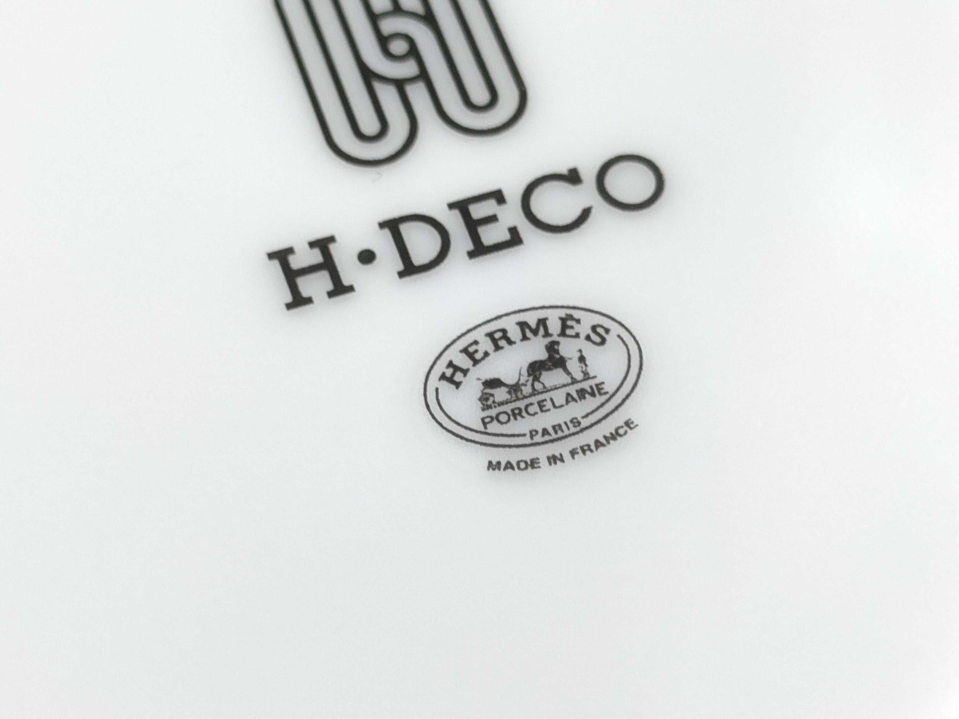 1 HERMES Plate Plate