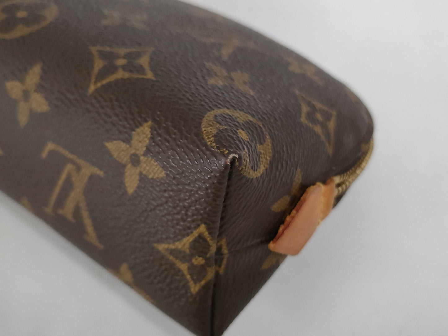 LOUIS VUITTON Pouch