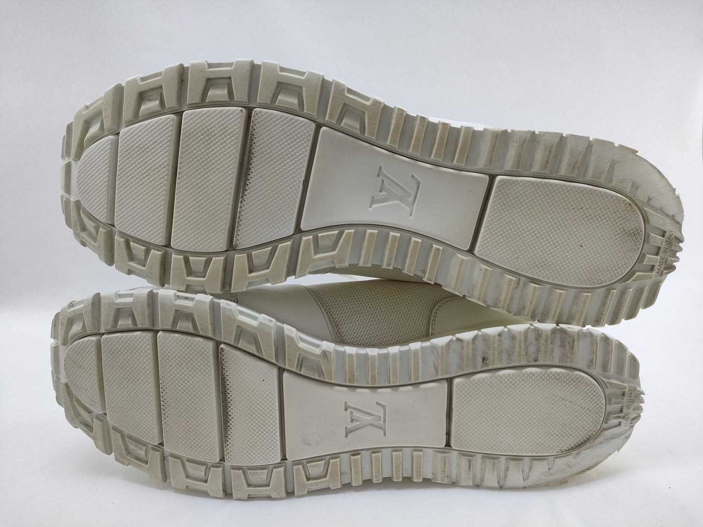 LOUIS VUITTON Monogram Louis Vuitton Monogram Runaway Sneakers Size 10 Sneakers