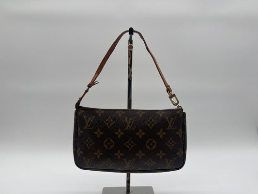 LOUIS VUITTON LOUIS VUITTON Pochette Accessoir Monogram Pouch Pouch