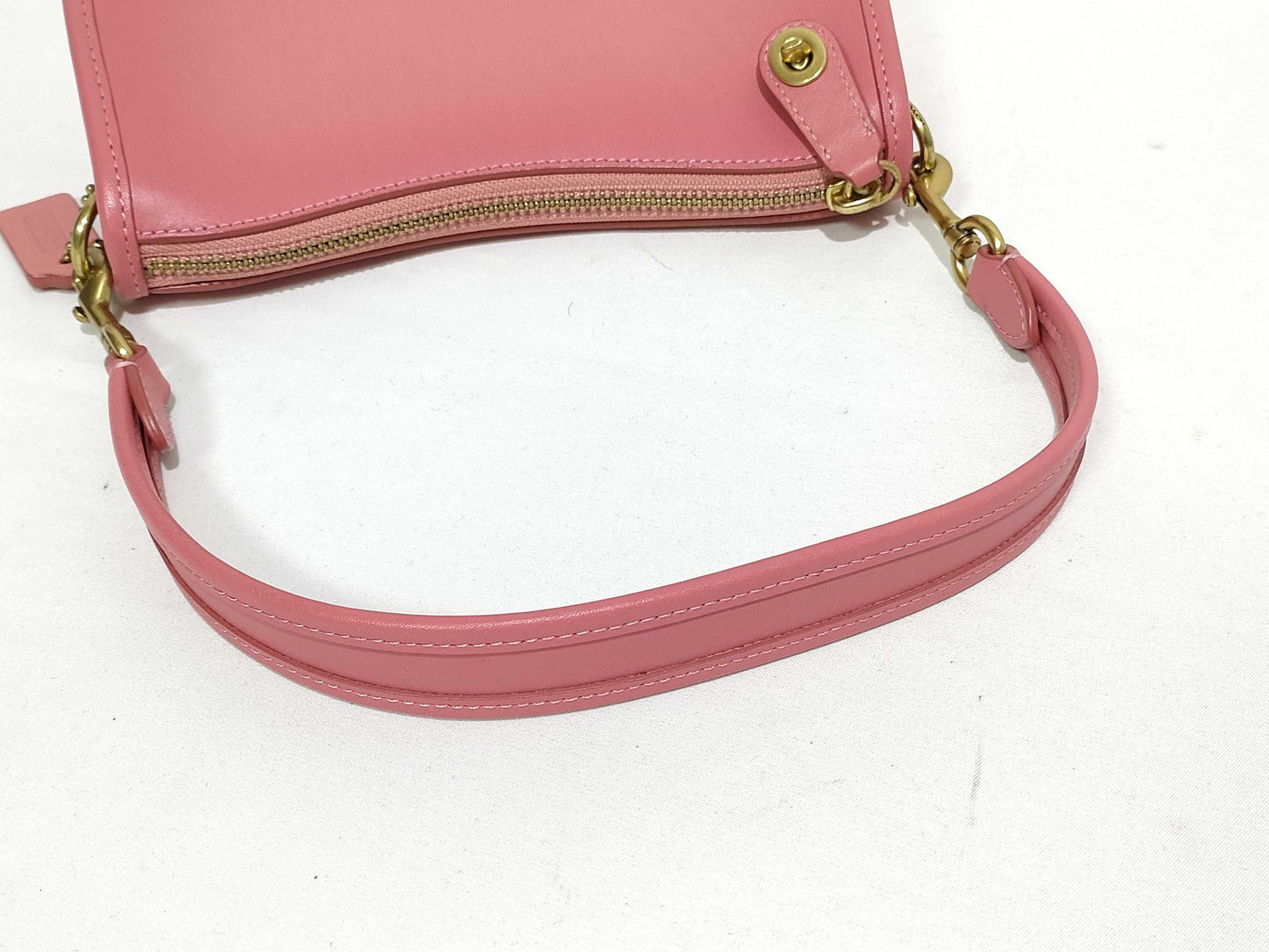 COACH Swinger Handbag