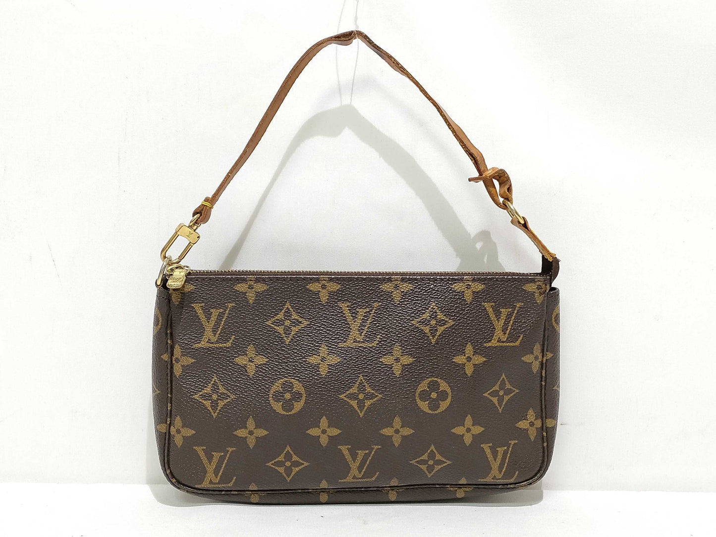 LOUIS VUITTON Monogram Louis Vuitton Pochette Accessoir Monogram M51980 Handbag