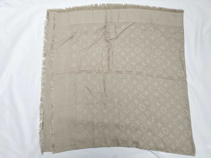 LOUIS VUITTON Louis Vuitton Beige Shawl Other Apparel