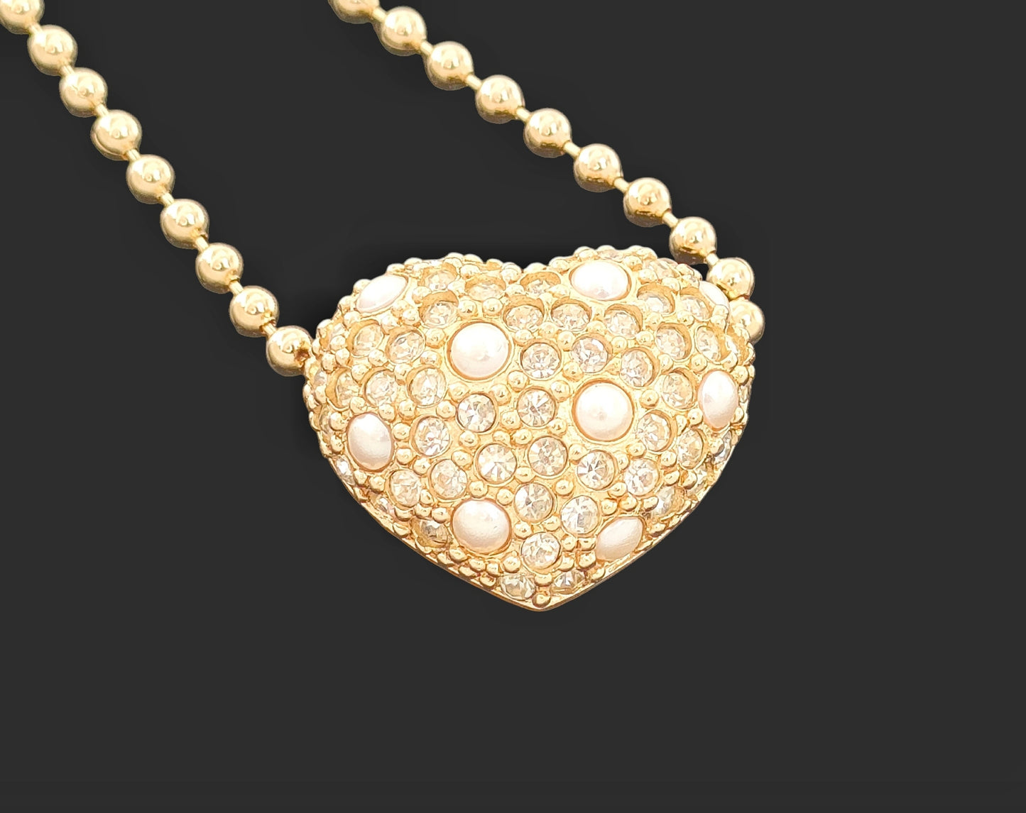 Dior Christian Dior, Gold Color, Large, Faux Pearls & Rhinestones, Heart Design, Pendant, Necklace, 14g Necklace