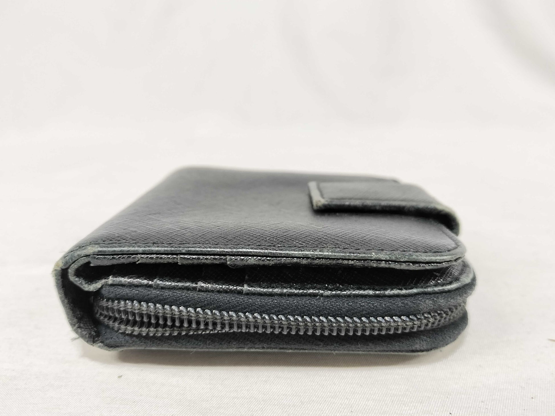 PRADA Triangle Logo Bi-Fold Wallet Broken Zipper Wallet