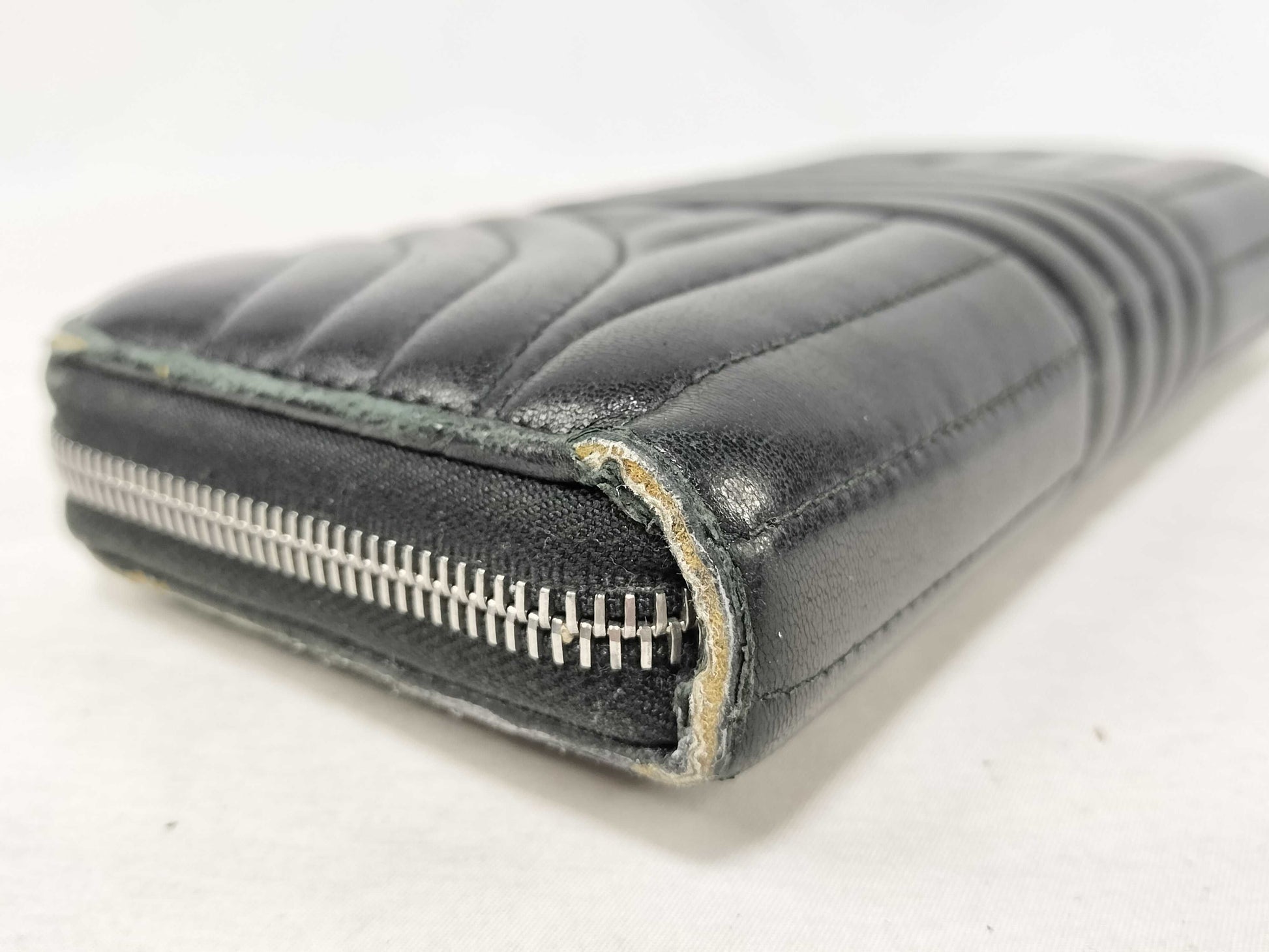 PRADA Long Wallet Wallet with Corner Threads Wallet