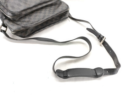 LOUIS VUITTON Damier Graffit Damier Grafitte Io Shoulder Bag Shoulder Bag