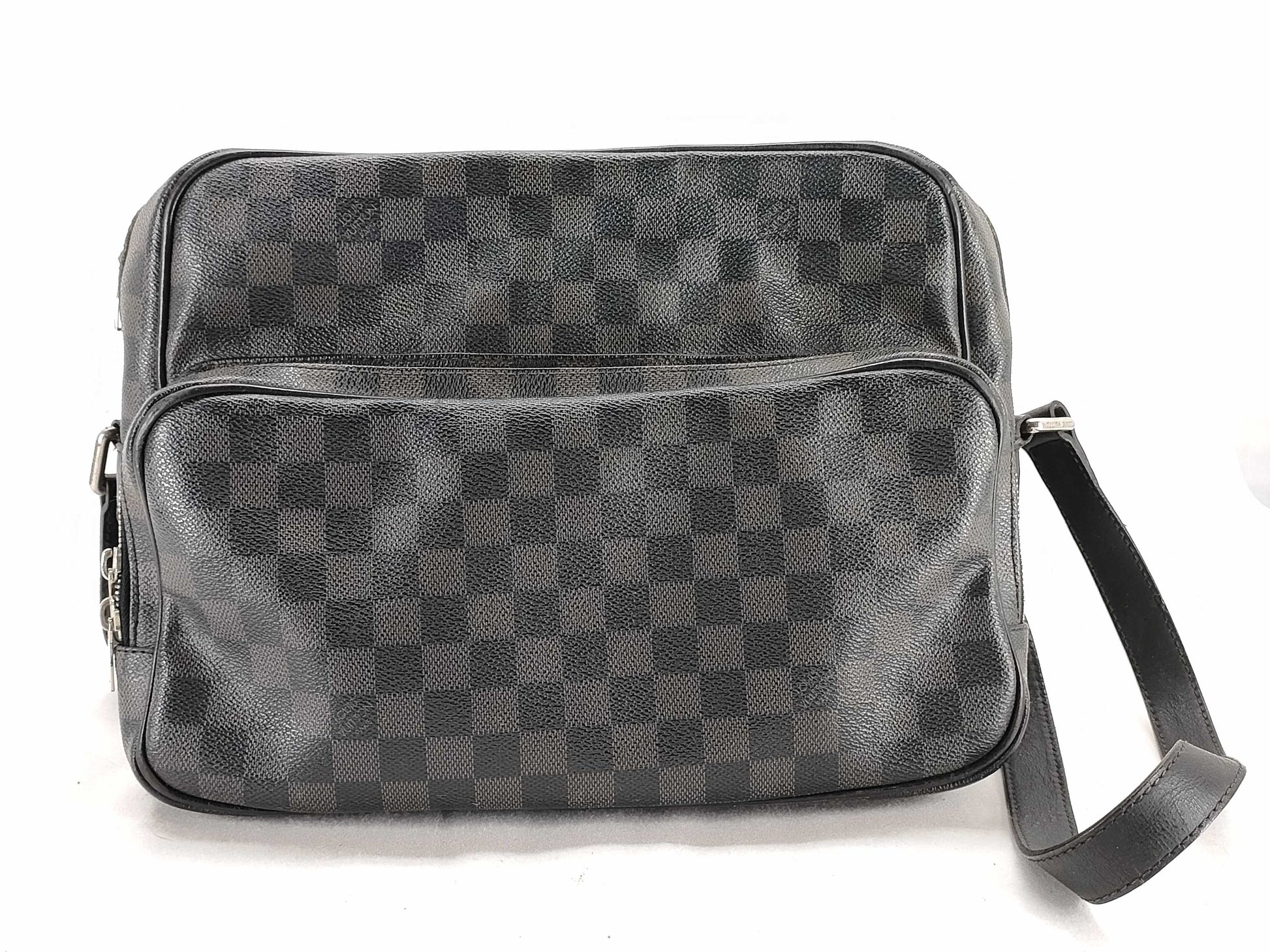 LOUIS VUITTON Damier Graffit Damier Grafitte Io Shoulder Bag Shoulder Bag