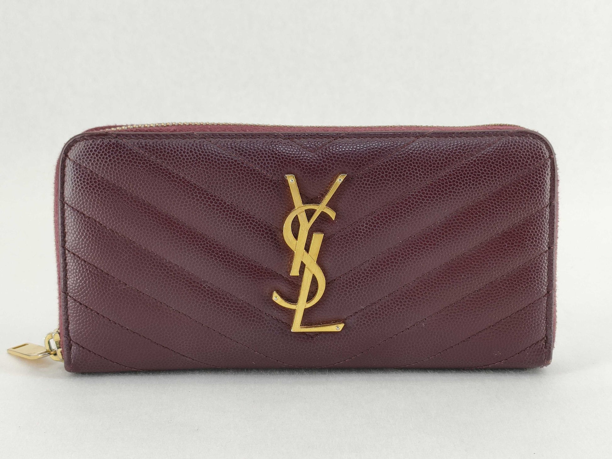 Yves Saint Laurent Round Zipper Caviar Skin Long Wallet Wallet