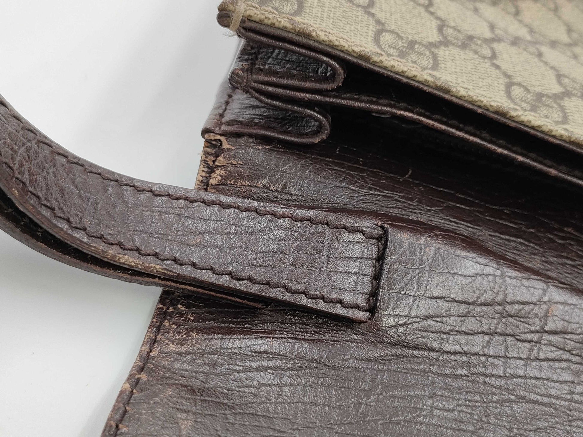 GUCCI GUCCI Gucci Niagara Calf GG Supreme Clutch Bag Leather Bag