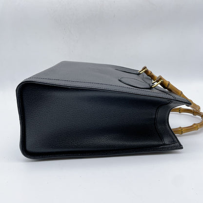 GUCCI Gucci Bamboo Leather Black Handbag
