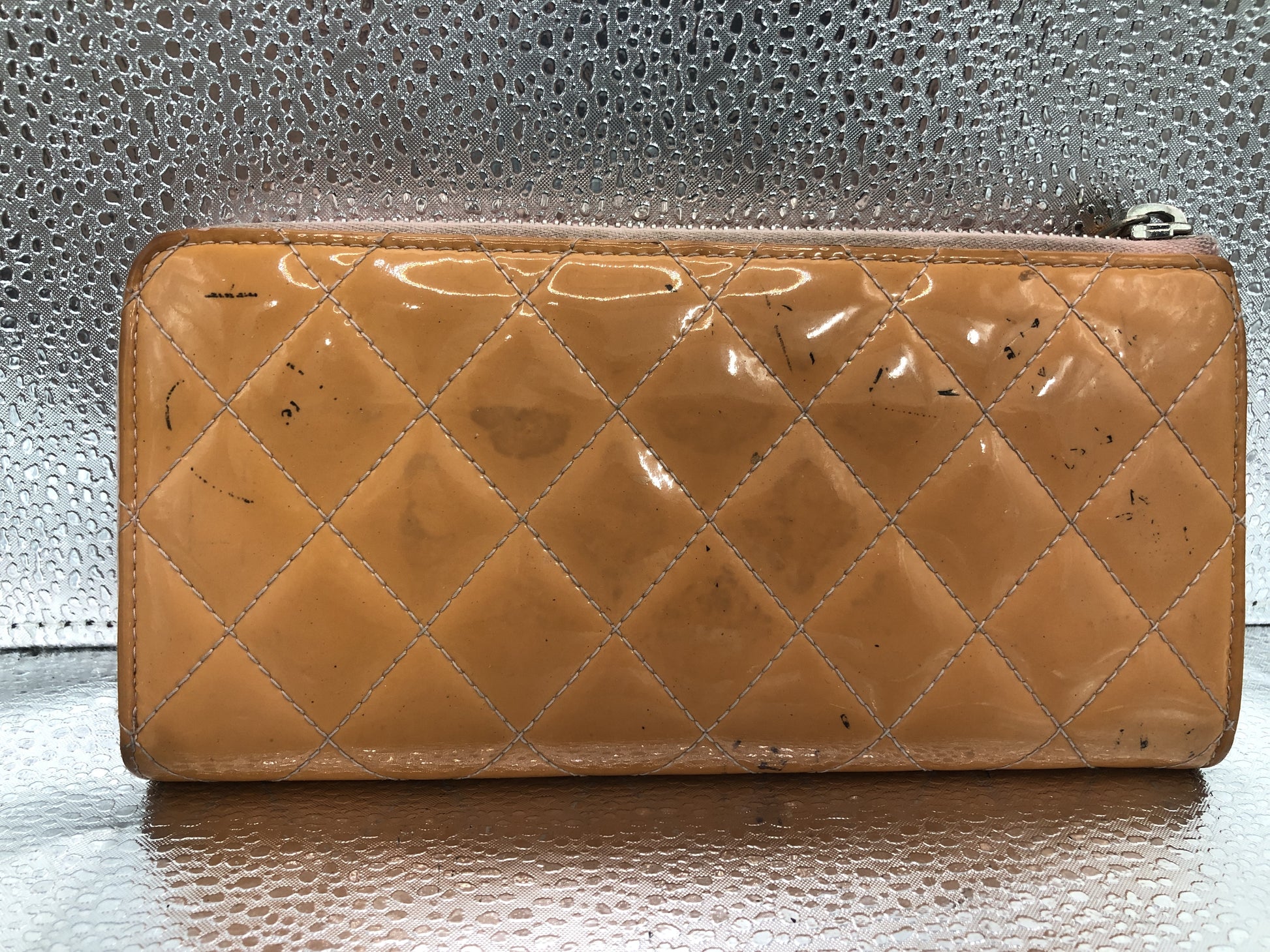 CHANEL Matlasse L-Zipper with Serial Seal 17289952 with Guarantee Card Patent Leather Orange Wallet