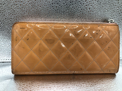 CHANEL Matlasse L-Zipper with Serial Seal 17289952 with Guarantee Card Patent Leather Orange Wallet