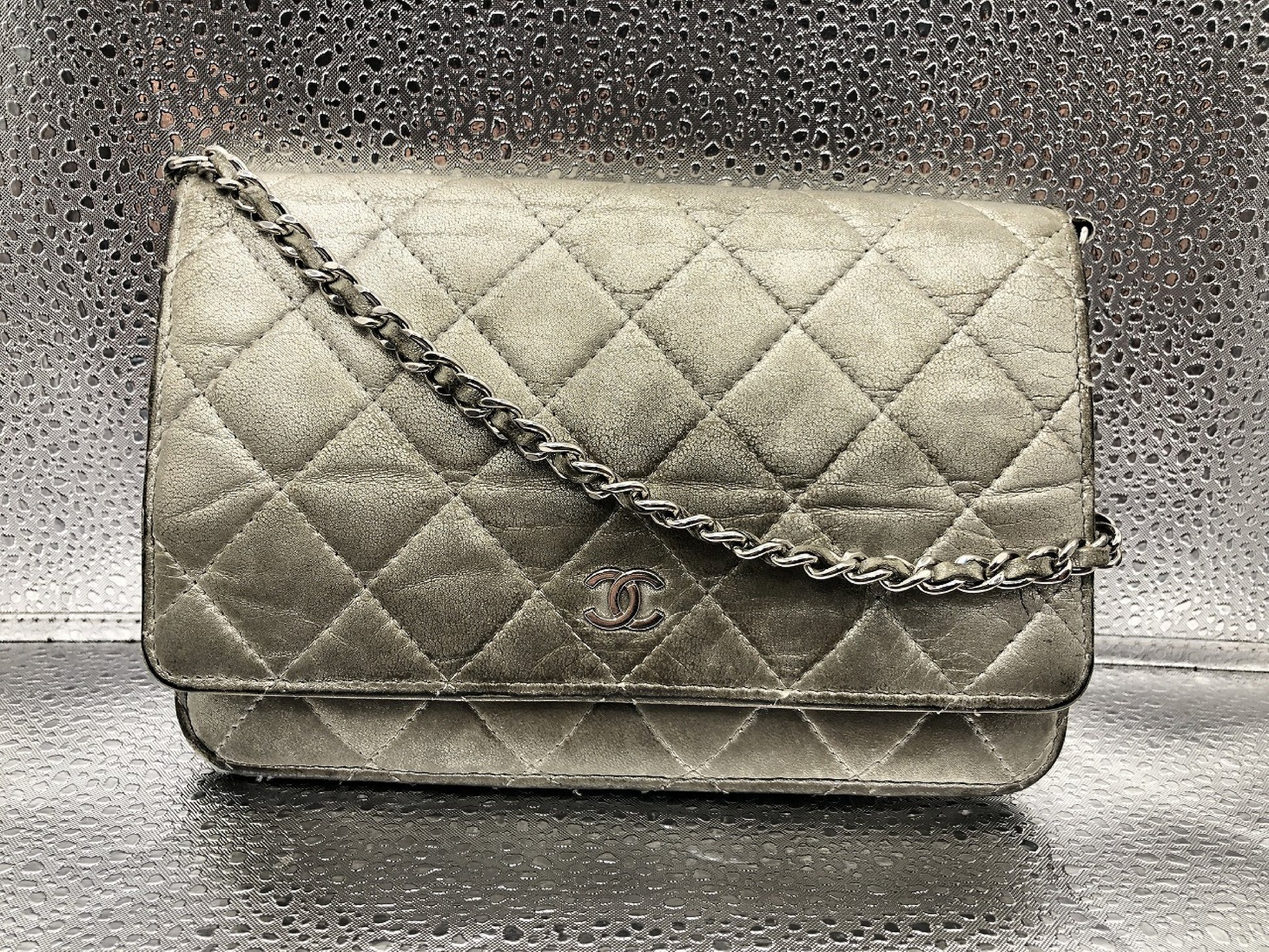 CHANEL Matlasse Chain Shoulder Wallet Metal Plate Lambskin Silver Shoulder Bag