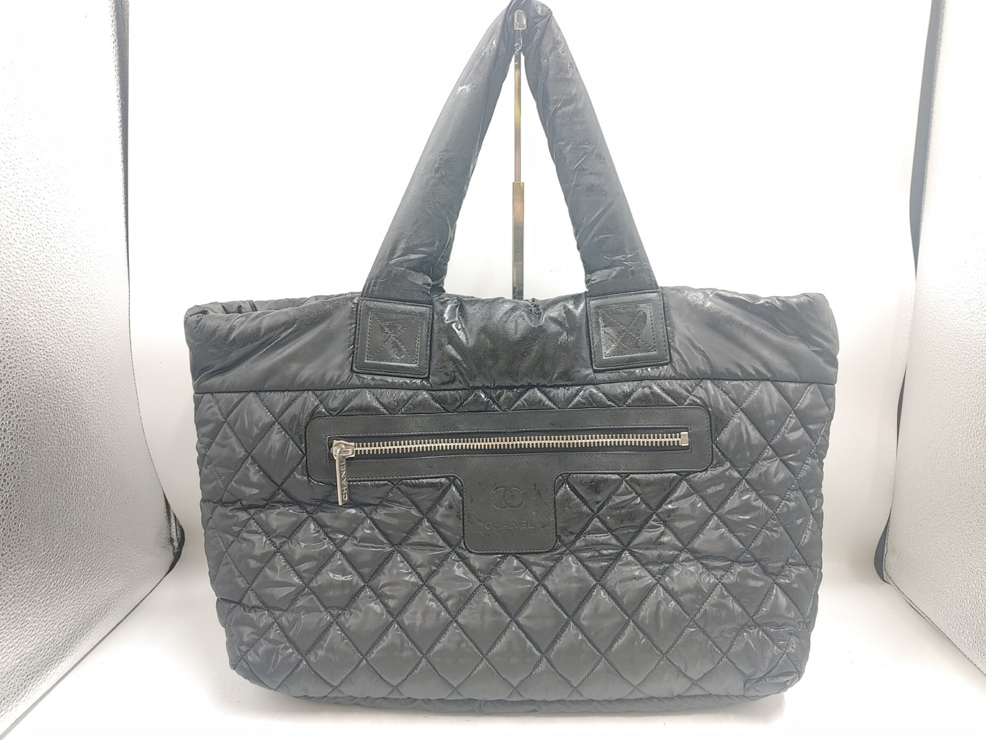 CHANEL Coco Seal 13948895 Nylon Black Tote Bag