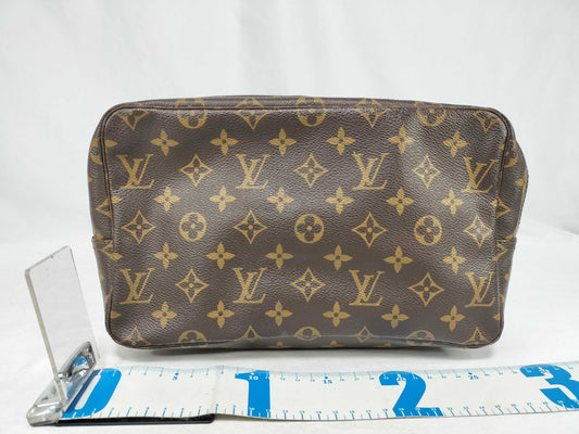 LOUIS VUITTON Monogram Louis Vuitton M47522 843 True Toilette 28 Monogram Pouch Second Bag Second Bag