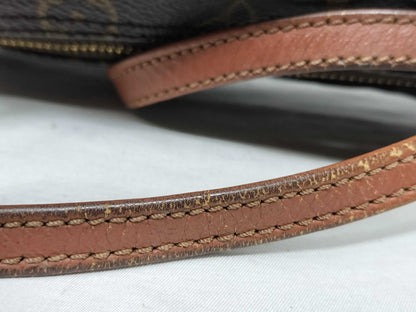 LOUIS VUITTON Monogram Louis Vuitton M51366 Papillon 26 Monogram Purse Handbag