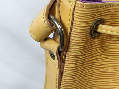 LOUIS VUITTON Epi Louis Vuitton M44019 Petit Noe AR0915 Shoulder Bag Epi Shoulder Bag