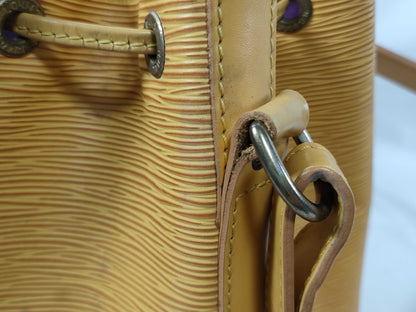 LOUIS VUITTON Epi Louis Vuitton M44019 Petit Noe AR0915 Shoulder Bag Epi Shoulder Bag