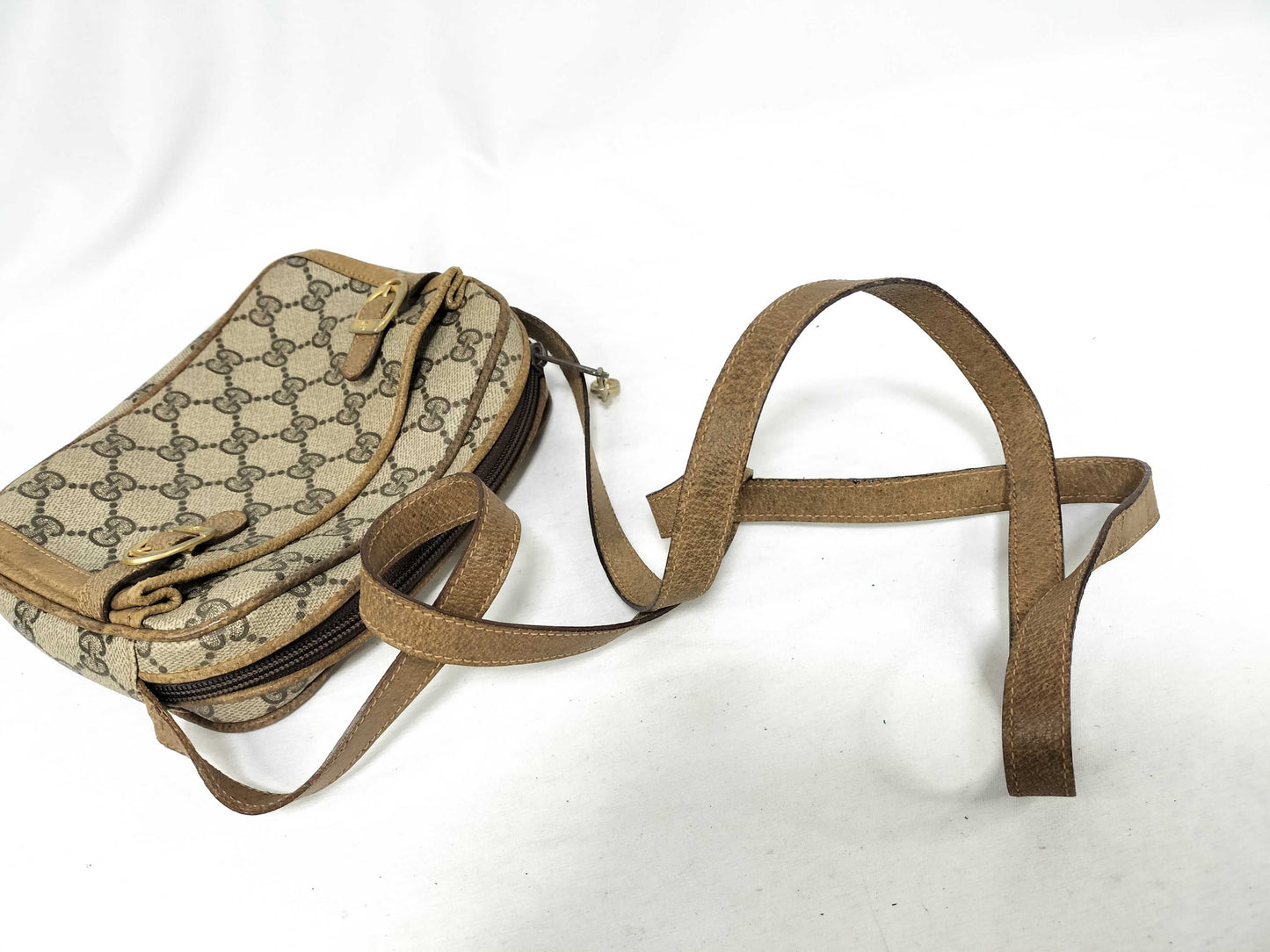 GUCCI GG Supreme Gucci Shoulder Bag GG Supreme Beige Shoulder Bag
