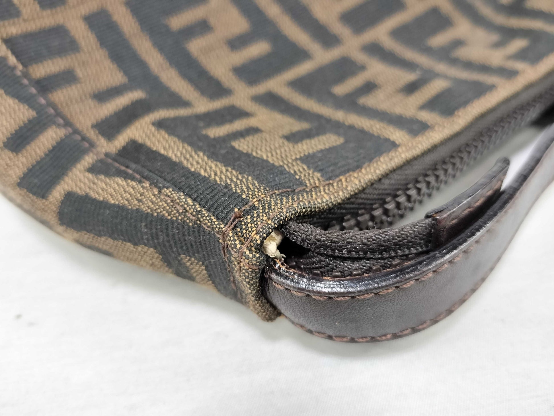 FENDI Zucka Fendi 2349-26580-002 Pouch Zucca Canvas Khaki Pouch