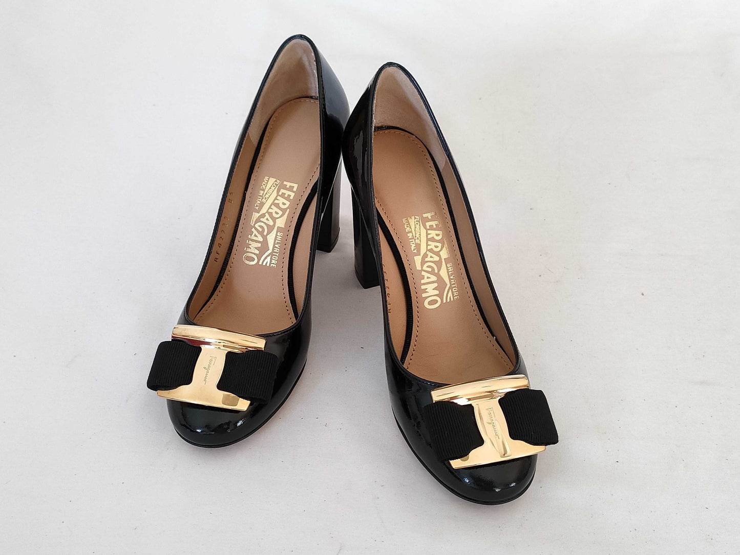 Salvatore Ferragamo Vala Ferragamo Vala Patent Pumps Pumps